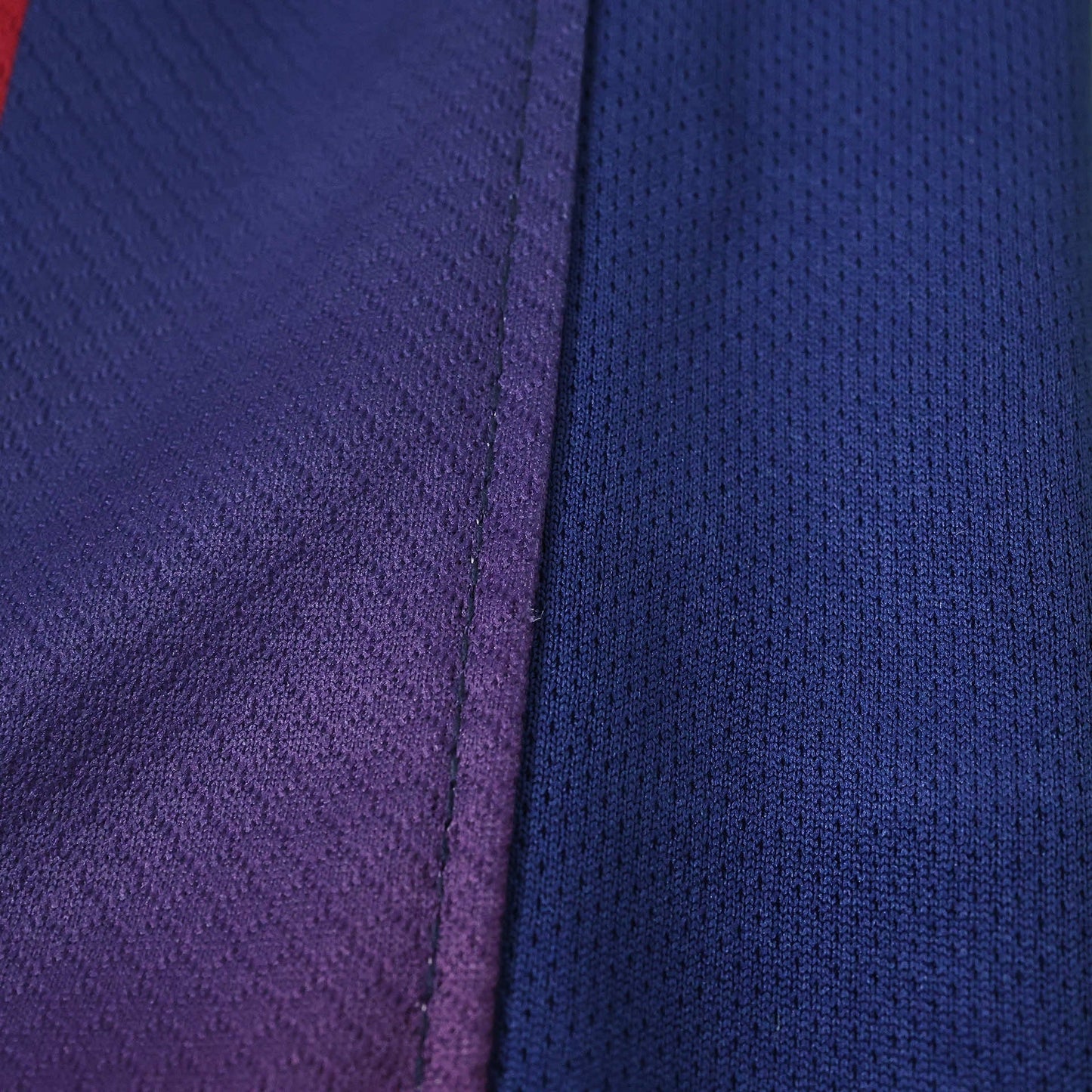 Barcelona 25/26 Home Kids Kit Ed Sheeran - hem label detail