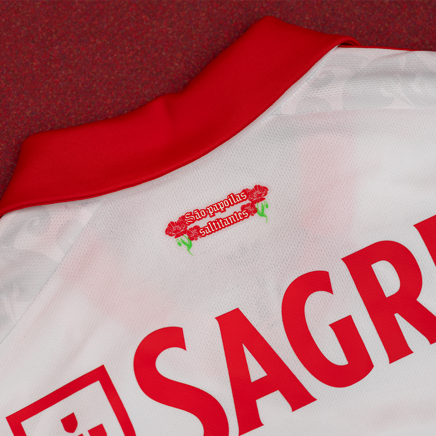 Benfica 2026/27 away jersey - collar detail