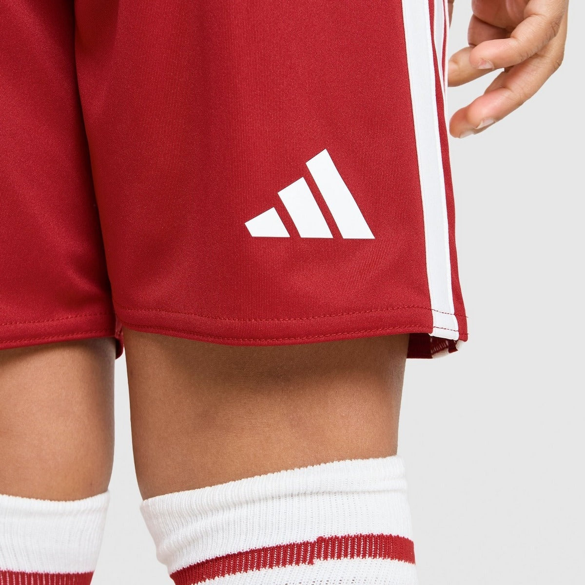 Liverpool 26/27 Home Kids Kit - shorts adidas logo detail