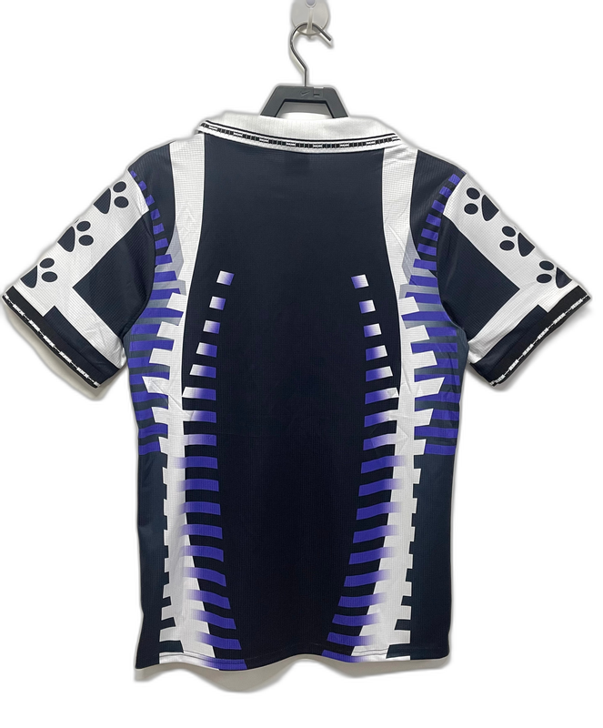 Camiseta de visitante del Real Madrid 97/98 II - Versión retro