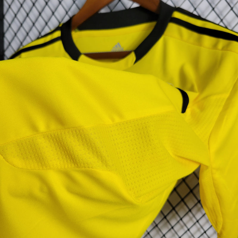 Real Madrid Goalkeeper Shirt Yellow 11/12 - Retro Version