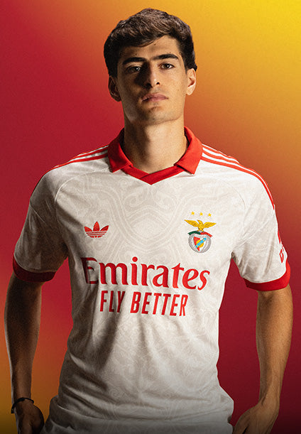 Benfica 2026/27 away jersey worn by model