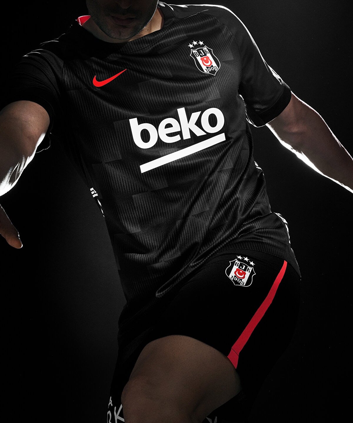 Besiktas 26/27 Third Jersey - worn by model