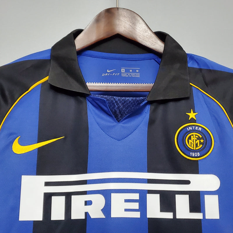 Inter Milan Home Shirt 01/02 - Retro Version