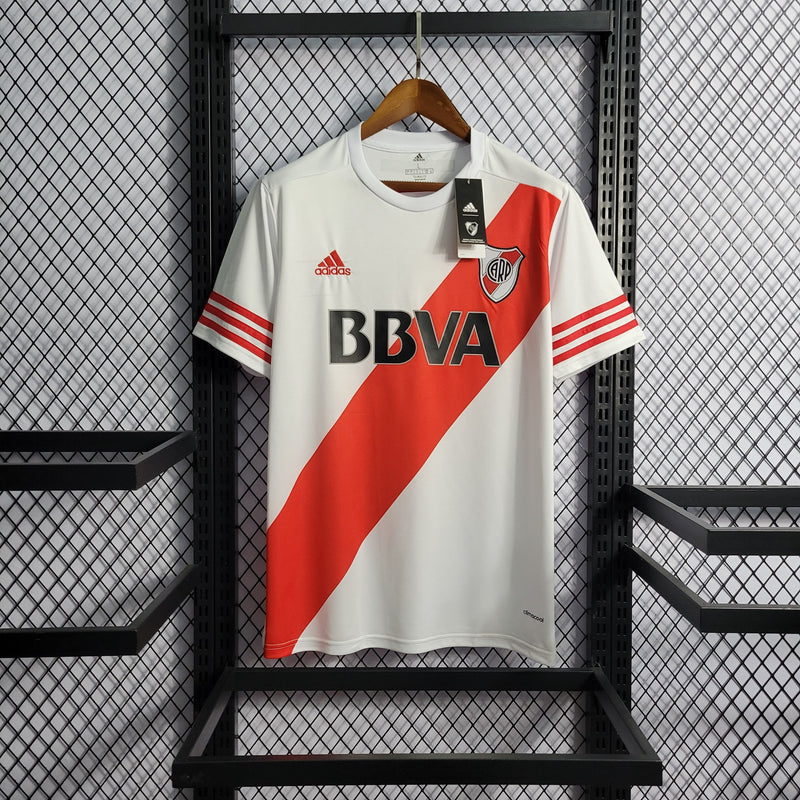 Imagem do produto Camisa River Plate Titular 15/16 - Versão Retro com entrega para brasileiros no Reino Unido