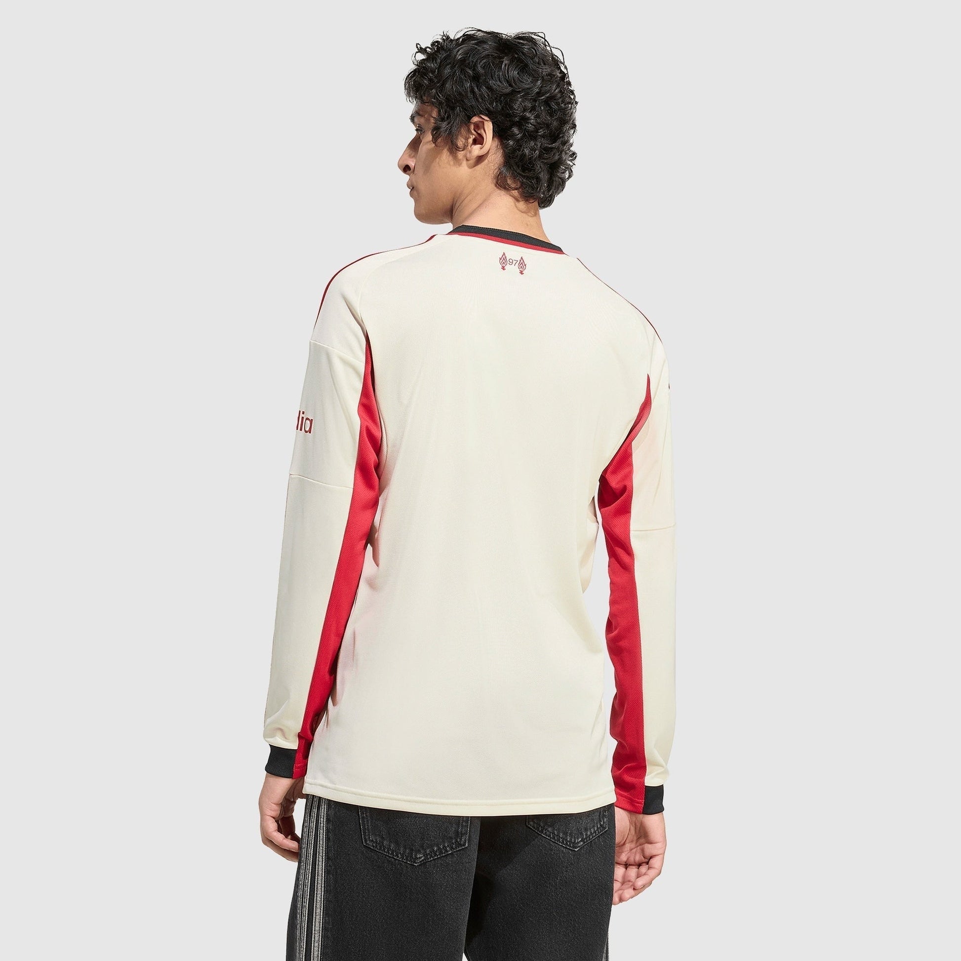 Liverpool 25/26 Away Long Sleeve Jersey - worn by model back