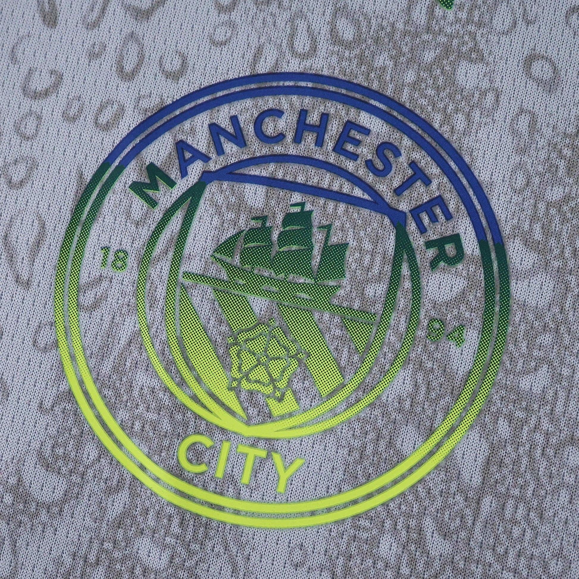 Manchester City 25/26 Away Jersey - crest detail