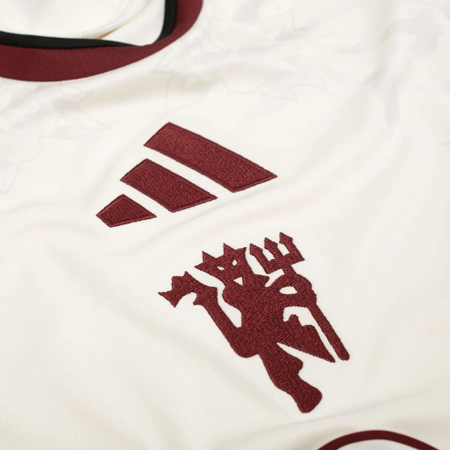 Manchester United 26/27 Third Jersey - adidas logo and crest detail