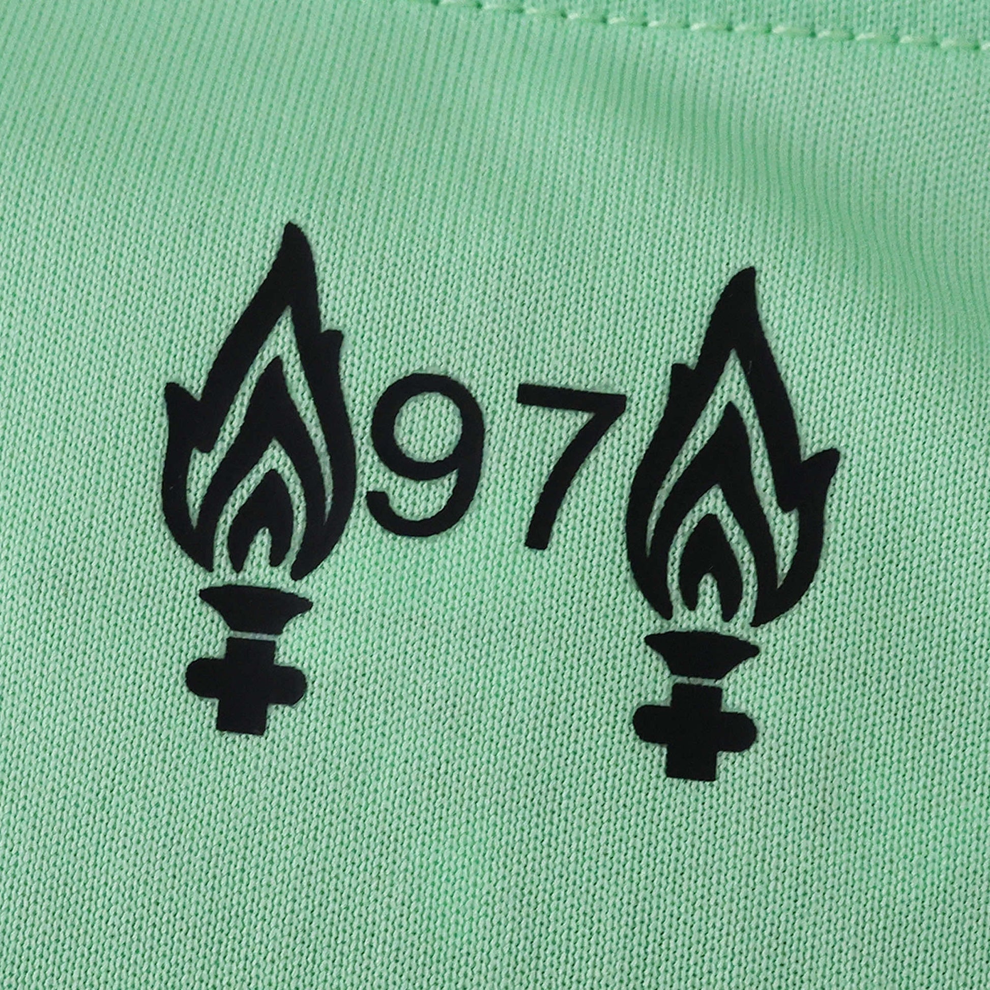 Liverpool 25/26 Goalkeeper Green Jersey - 97 memorial flames detail