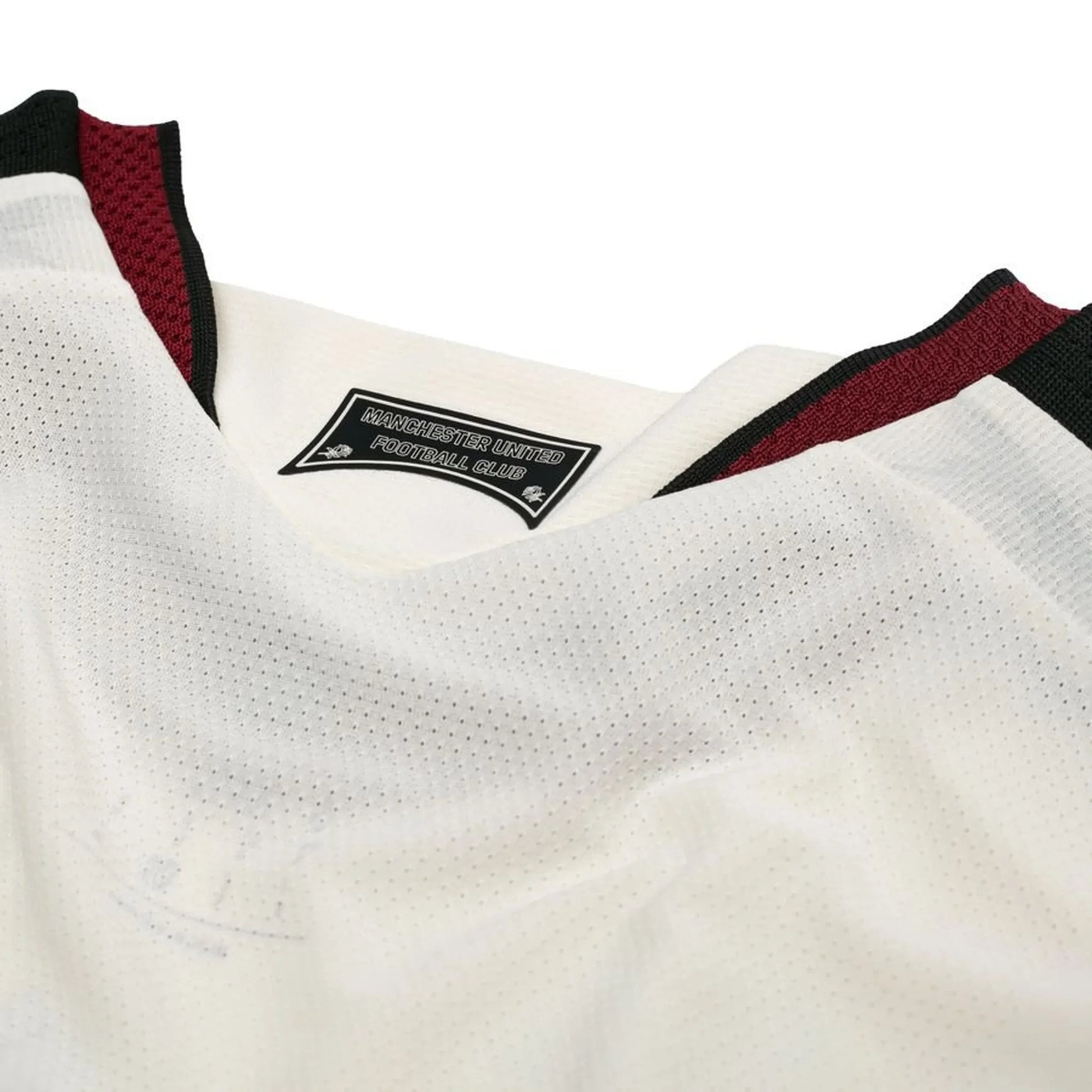 Manchester United 26/27 Third Player Jersey - neck label close-up
