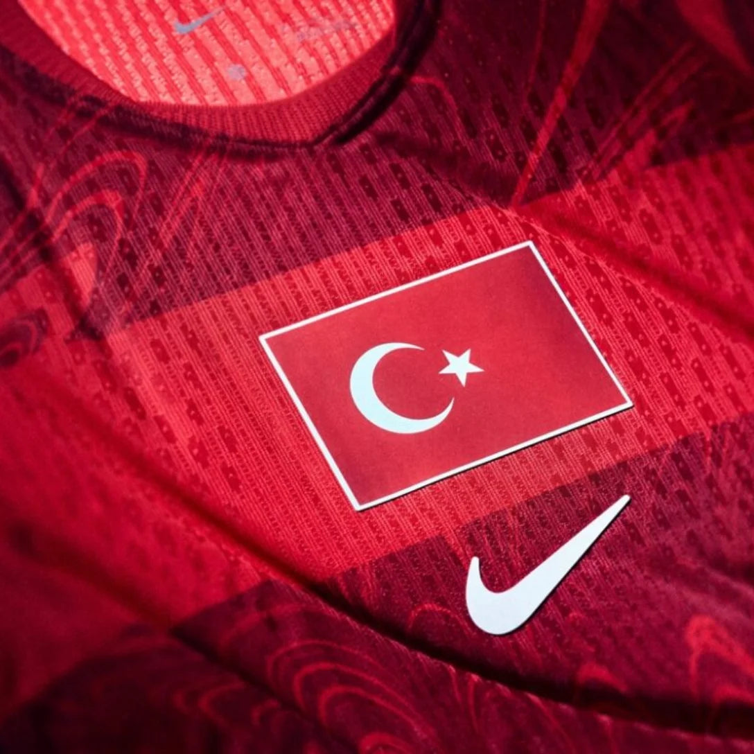 Camiseta de visitante de Turquía 1996 II (versión retro)