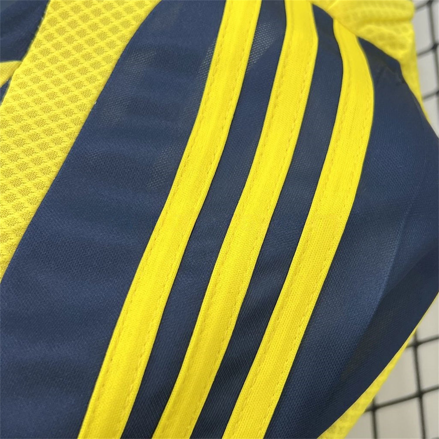 Fenerbahce 07/08 Home Retro Jersey - shoulder stripes detail