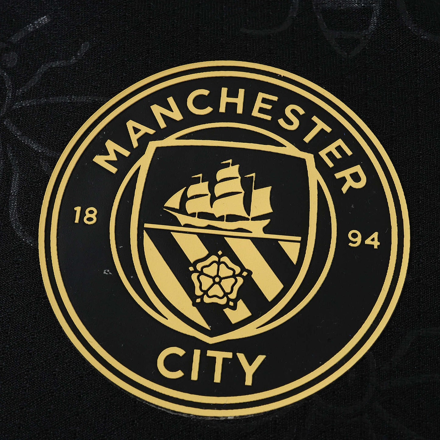 Manchester City 26/27 Away Player Jersey - crest detail