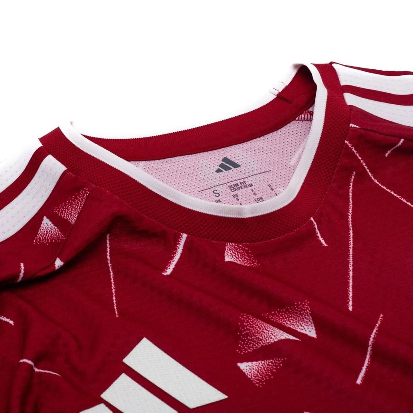 Liverpool 26/27 Home Player Jersey - collar detail