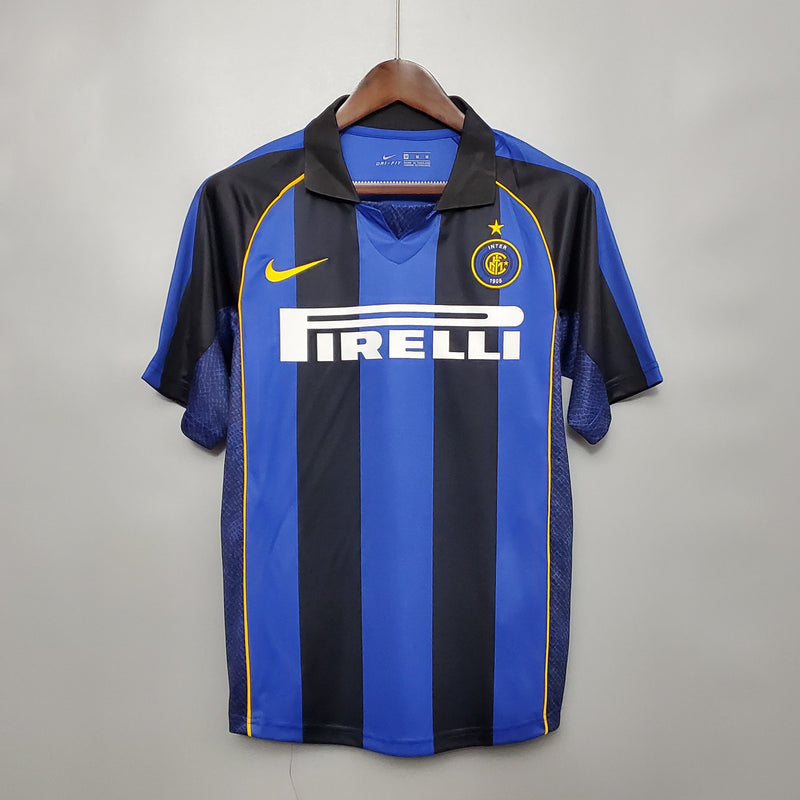 Imagem do produto Camisa Inter de Milão Titular 01/02 - Versão Retro com entrega para brasileiros no Reino Unido