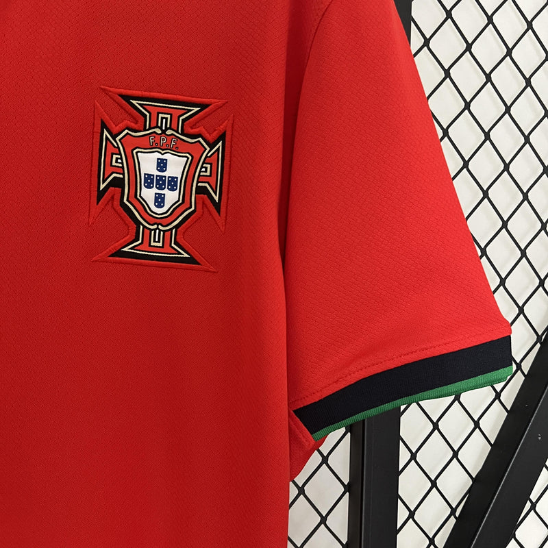 Portugal 24-25 home