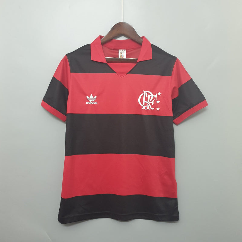 Imagem do produto Camisa Flamengo Titular 1982 - Versão Retro com entrega para brasileiros no Reino Unido