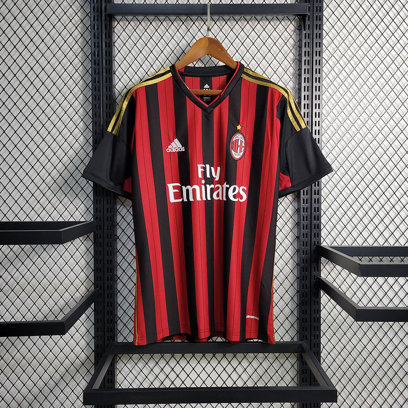 Imagem do produto Camisa Milan 13/14 - Versão Retro com entrega para brasileiros no Reino Unido