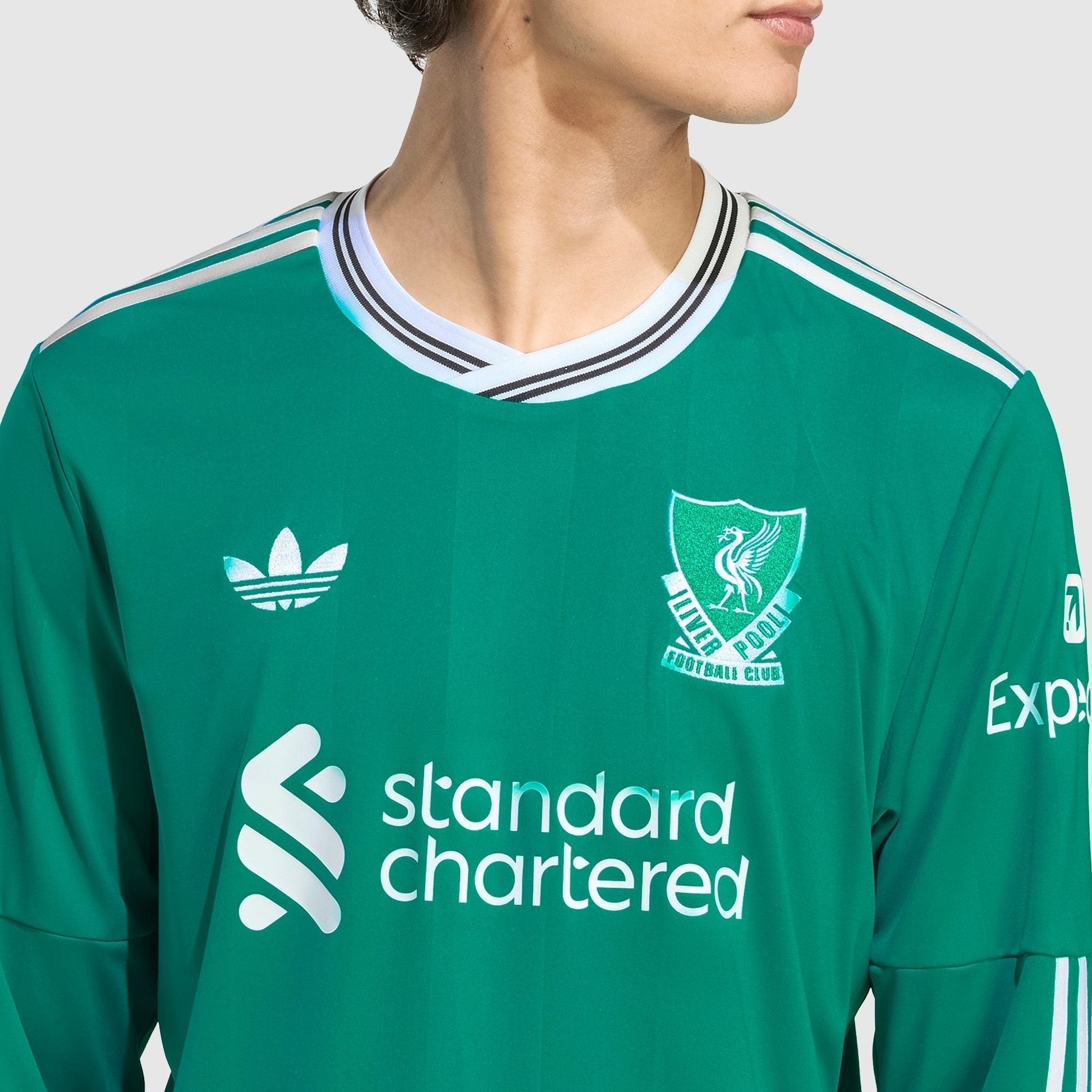 Liverpool 25/26 Third Long Sleeve Jersey - crest and chest detail