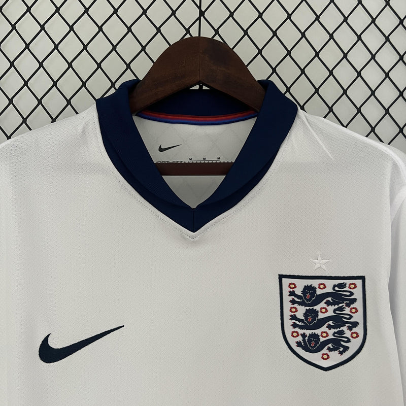 England 24-25 Home