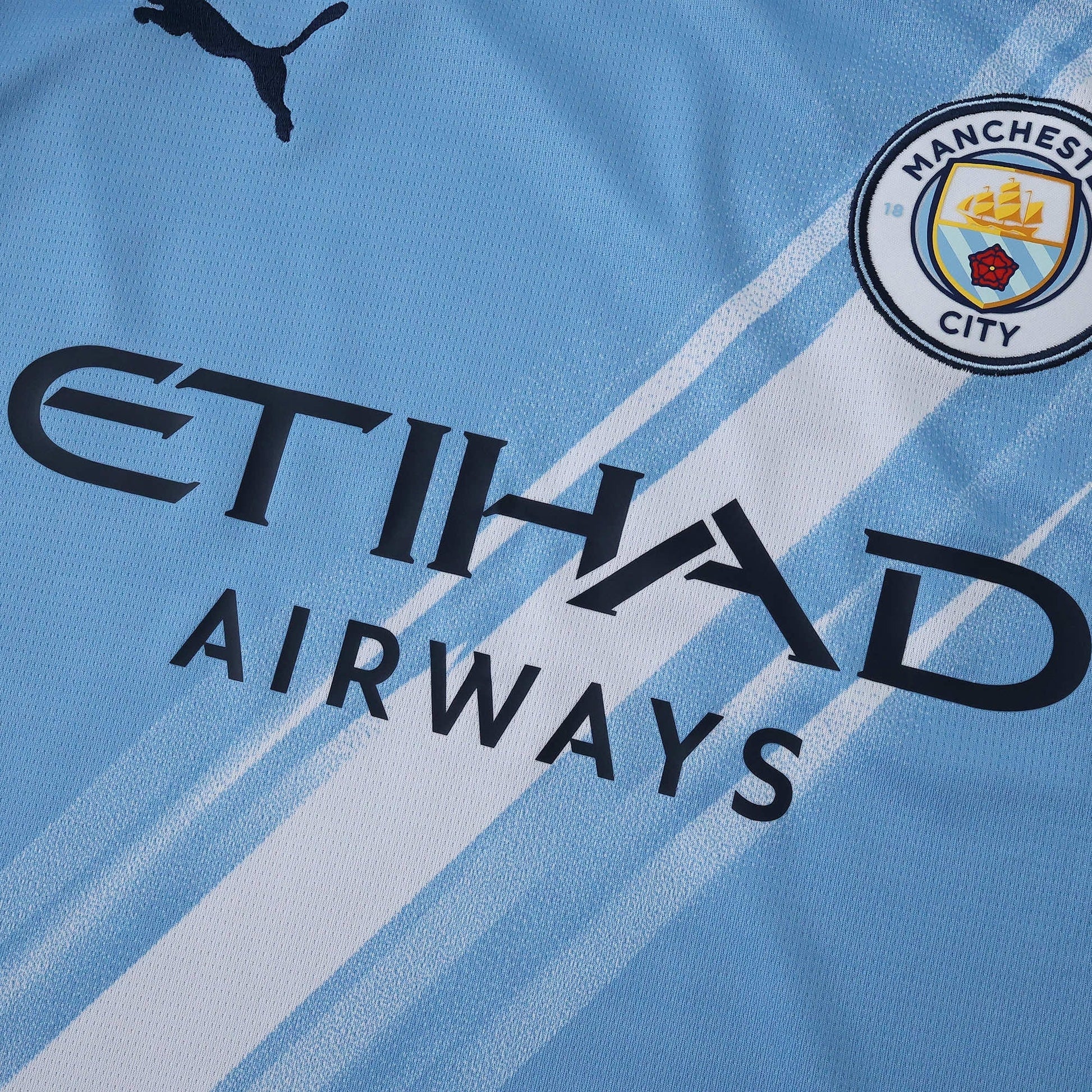 Manchester City 25/26 Home Jersey - Etihad sponsor detail
