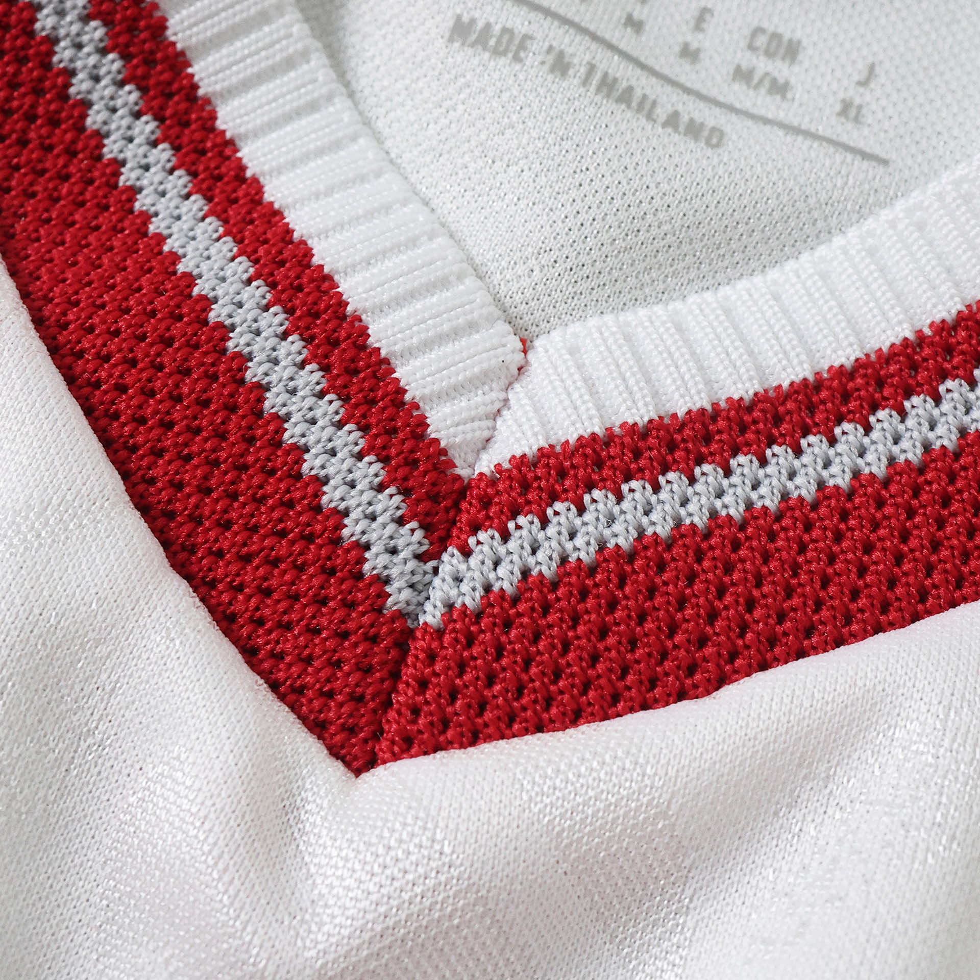 Liverpool 26/27 Away Player Jersey - collar detail