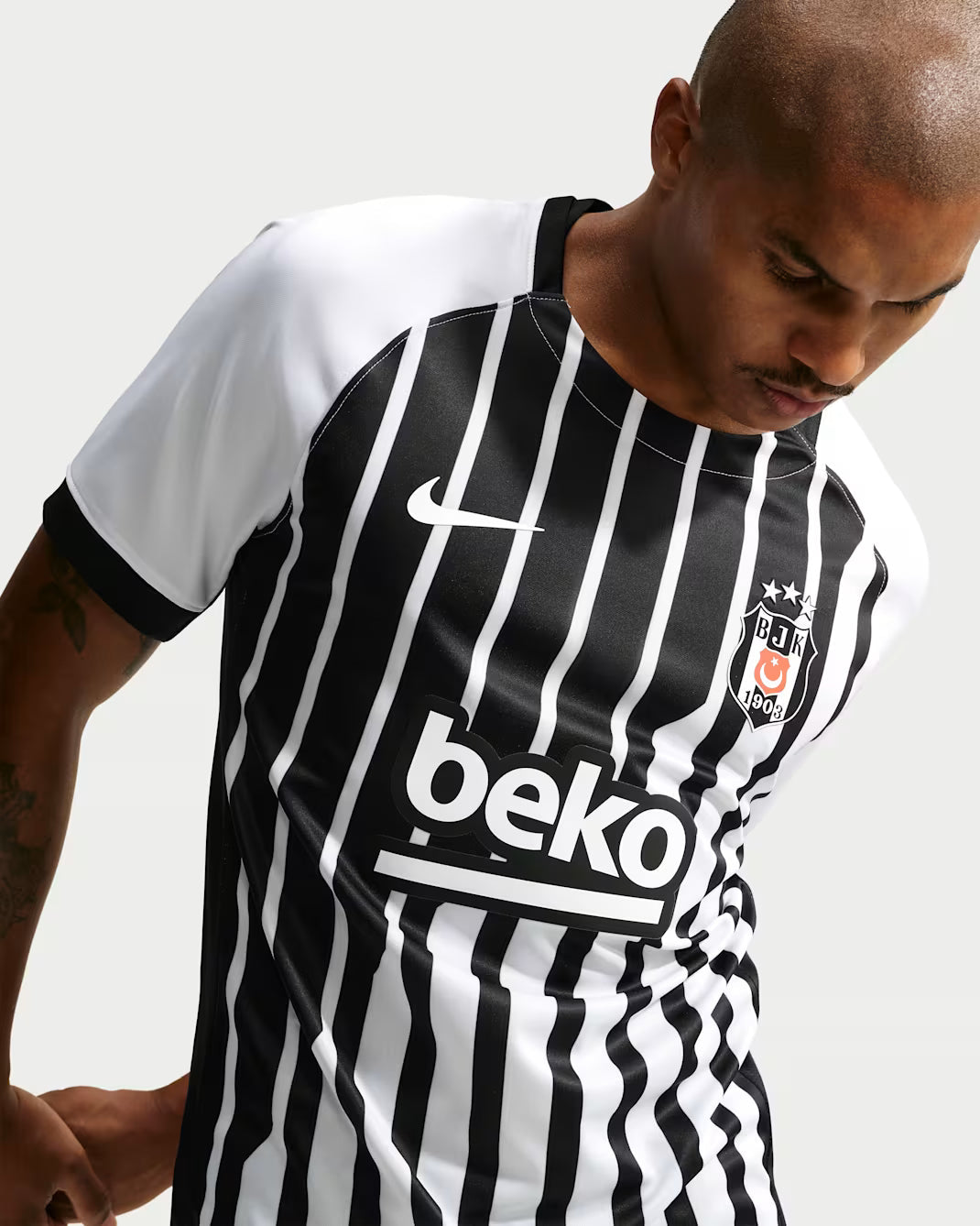 Besiktas 26/27 Away Jersey - chest and beko sponsor detail