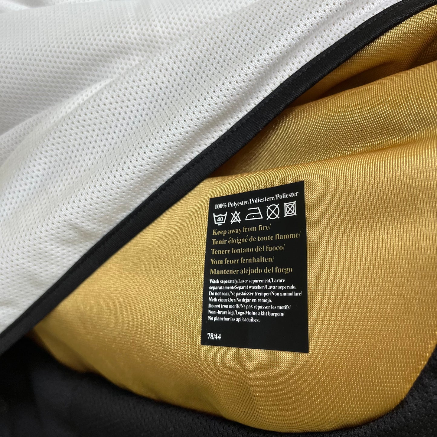 Manchester United 01/02 Centenário Jersey - Retro Version