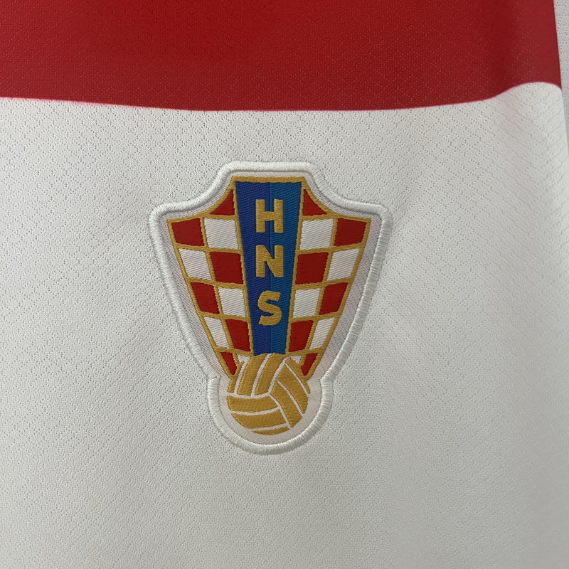 Croatia 24-25 home