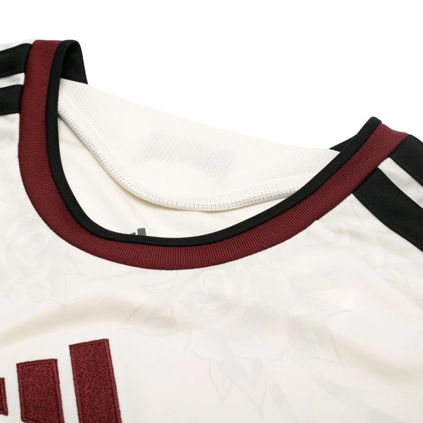 Manchester United 26/27 Third Jersey - collar detail