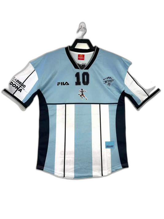 Camiseta conmemorativa de Maradona de Argentina 2001 (versión retro)