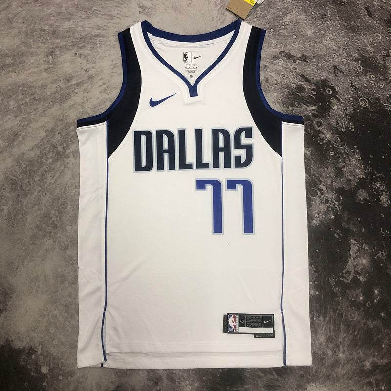 Imagem do produto NBA Dallas Mavericks DONCIC 77 WHITE com entrega para brasileiros no Reino Unido