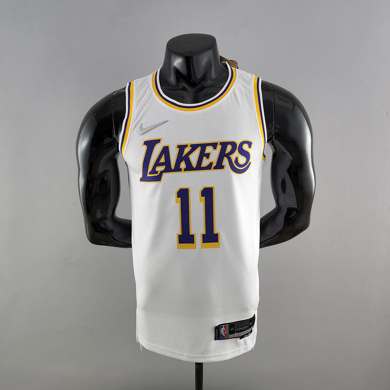 Imagem do produto NBA Lakers IRVING 11 branca com entrega para brasileiros no Reino Unido