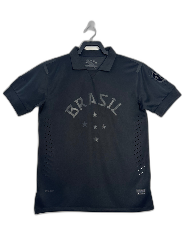 Camiseta negra de Brasil 13/14 - Versión retro