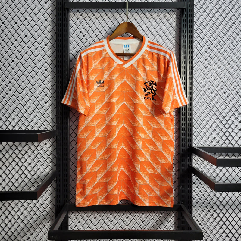 Imagem do produto Camisa Holanda Titular 1988 - Versão Retro com entrega para brasileiros no Reino Unido