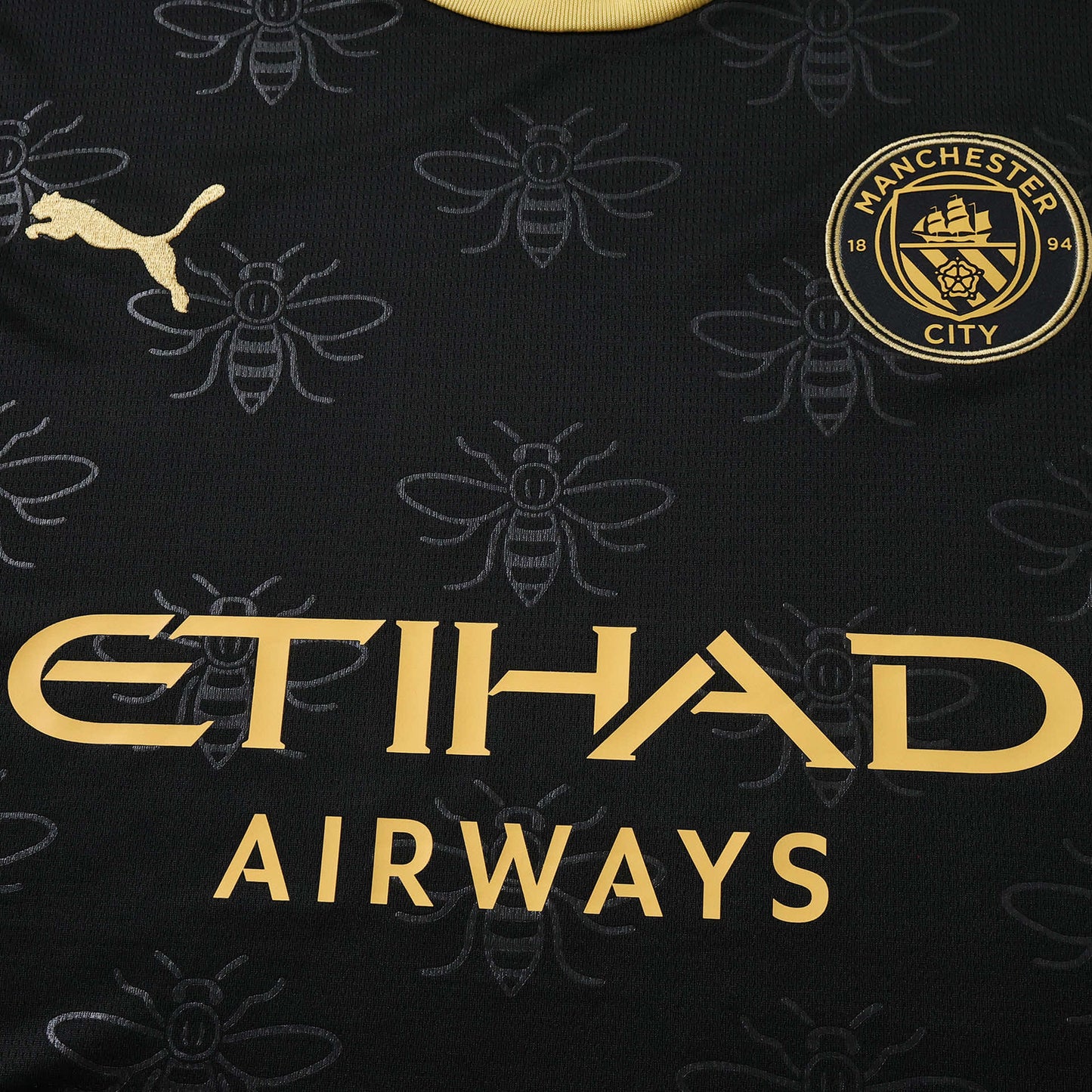Manchester City 26/27 Away Kids Kit - chest and sponsor detail