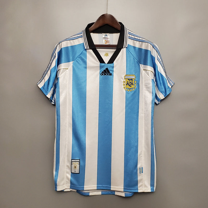 Imagem do produto Camisa Argentina Titular 1998 - Versão Retro com entrega para brasileiros no Reino Unido