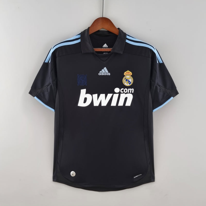 Imagem do produto Camisa Real Madrid Reserva 09/10 - Versão Retro com entrega para brasileiros no Reino Unido