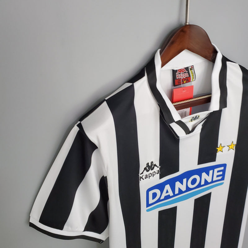 Juventus Home Shirt 94/95 - Retro Version