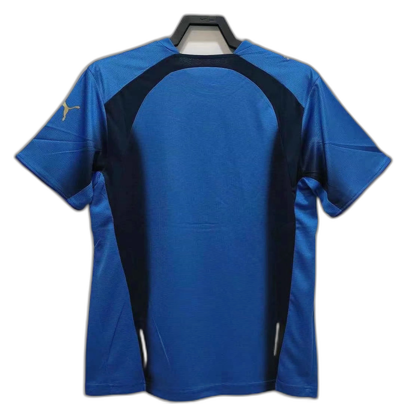 Camiseta local de Italia 2006 (versión retro)