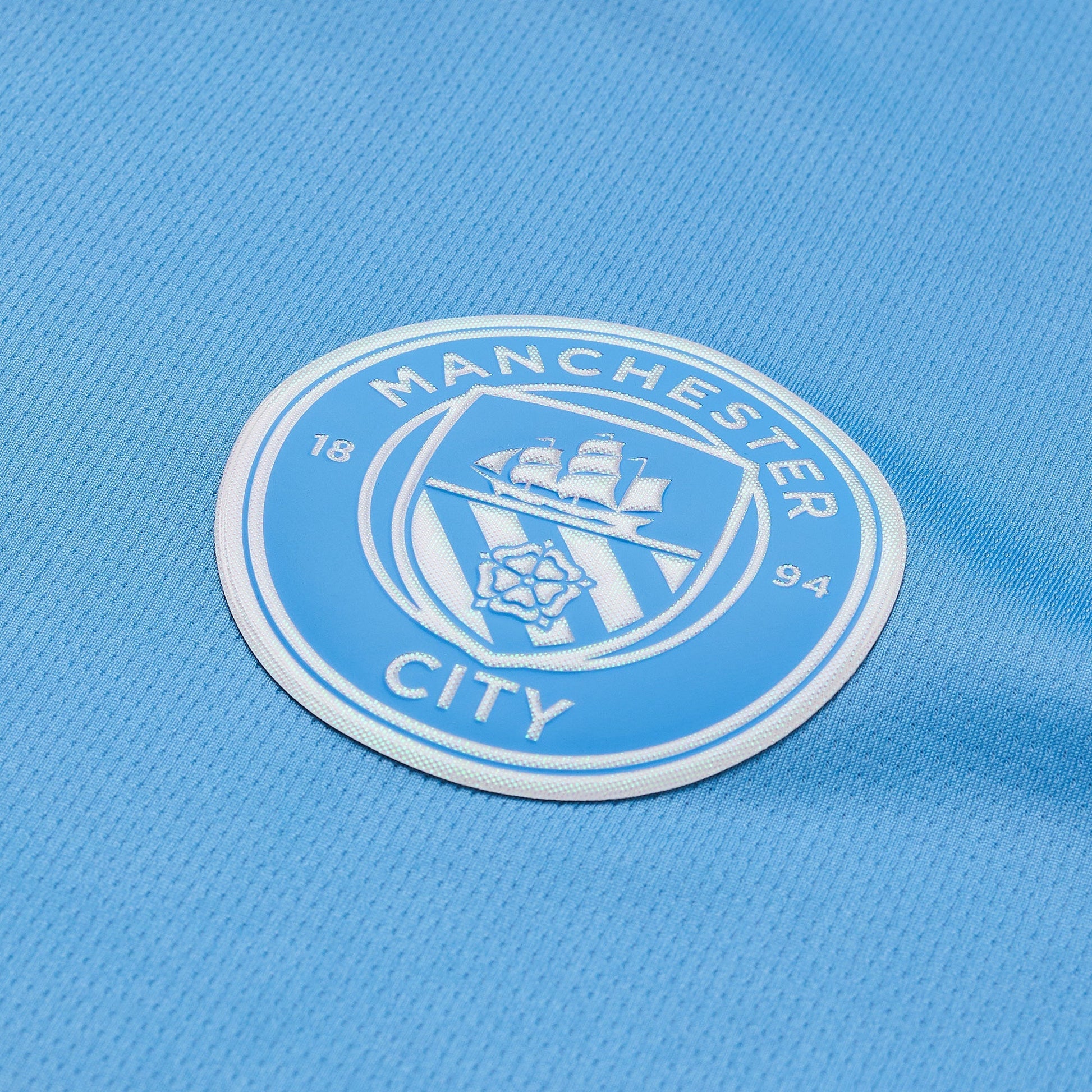 Manchester City 26/27 Home Women's Jersey - crest detail