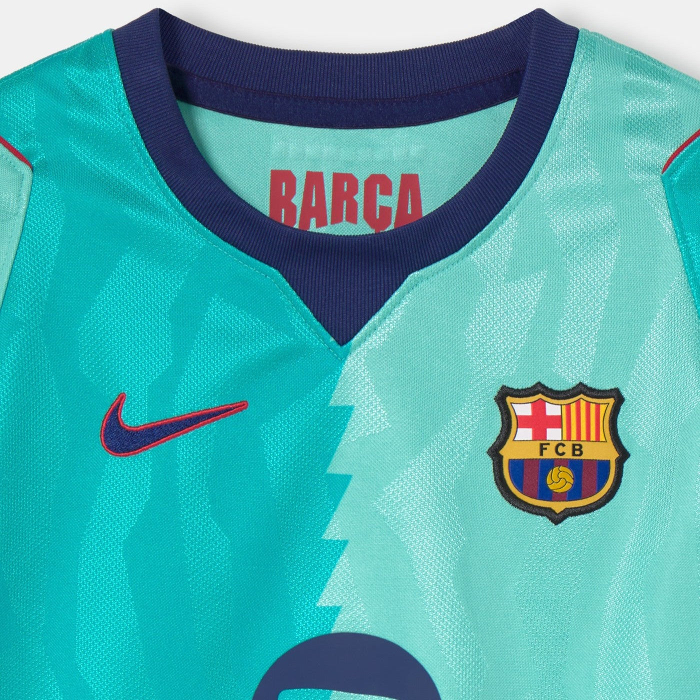 Barcelona 26/27 Third Kids Kit - collar and crest detail