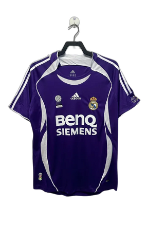 Camiseta de visitante del Real Madrid 06/07 II - Versión retro